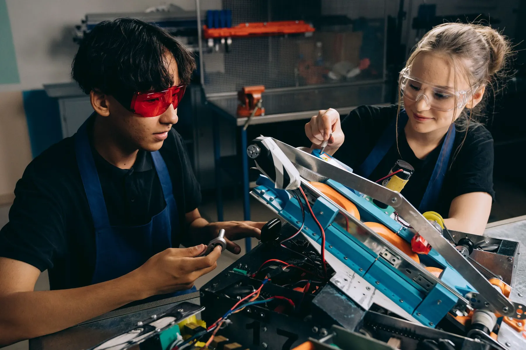 A line-following robot style build, as students make in Class 11